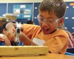 2018-2019 SCIENTISTS IN SCHOOL PROGRAM CATALOGUE - Inquiry-based STEM workshops for Kindergarten to Grade 7 - Today, they're Scientists in School ...