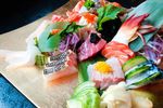 Sushi: A Global Love A air - PIKE JAPAN
