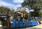 Homecoming: That's a Wrap! - Float winner: Juniors - Maquoketa Valley CSD