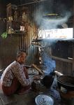 BIOGAS AND HOUSEHOLD AIR QUALITY - versus Wood-fired Stoves in Rural Cambodia Health Improvement of users of Biogas Stoves - Hivos Carbon Credits