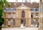 Mastering the Fine Art of Tapestry only in France! - Bentleigh ...