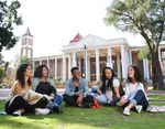 GUIDE 2022 SENIOR STUDENTS