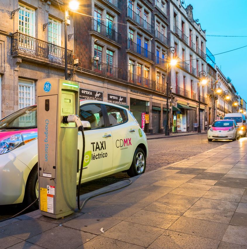 BUILDING BLOCKS OF ELECTRIC VEHICLE DEPLOYMENT A GUIDE FOR DEVELOPING