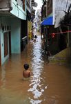 WALKING INTO THE EYE OF THE STORM: HOW THE CLIMATE CRISIS IS DRIVING CHILD MIGRATION AND DISPLACEMENT - October 2021