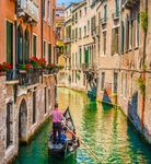 ITALY - Holidays On Location