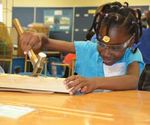 SCIENTISTS IN SCHOOL PROGRAM CATALOGUE - Curriculum-aligned STEM workshops for Kindergarten to Grade 8
