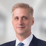 RESPONDING TO A U.S. GOVERNMENT INVESTIGATION IN THE DERIVATIVES AND COMMODITIES MARKETS CLIFFORD CHANCE US LLP FEBRUARY 2021